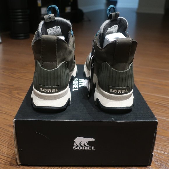 Sorel Kinetic Caribou Winter Boot - Picture 8 of 13